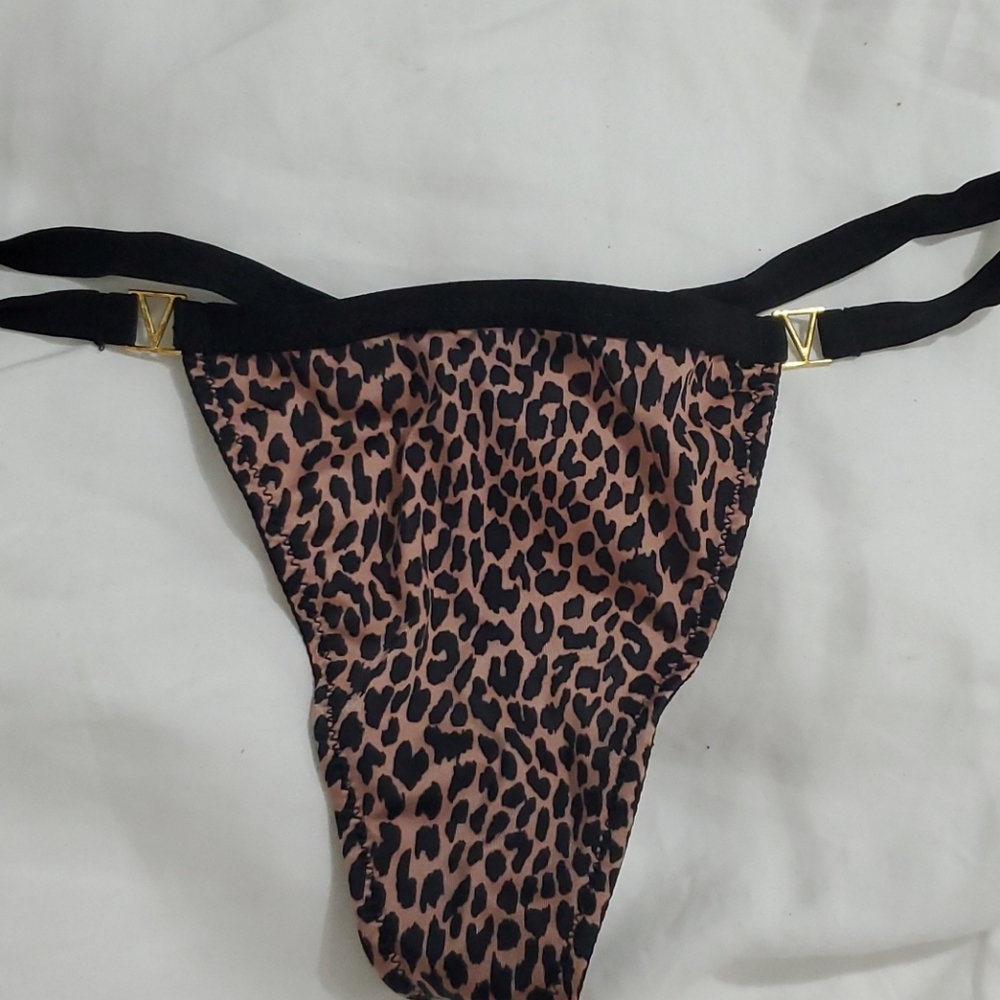 Victoria's secret leopard vstring